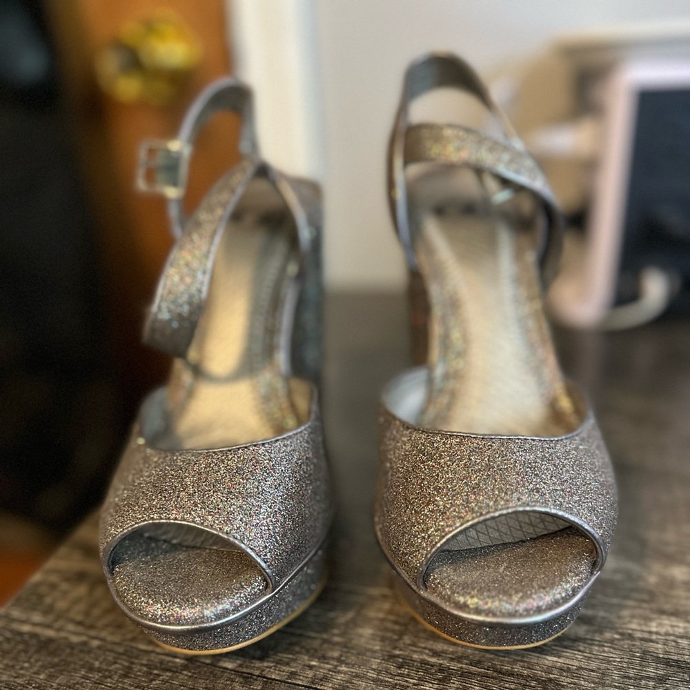 Ladies heels- sparkly